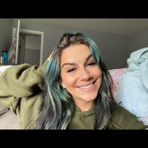 Meet your Posher, Ally